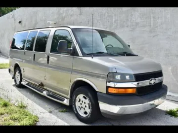 Picture of 2004 Chevrolet Express Passenger Van