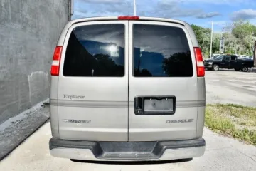 Picture of 2004 Chevrolet Express Passenger Van