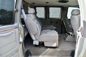 Picture of 2004 Chevrolet Express Passenger Van