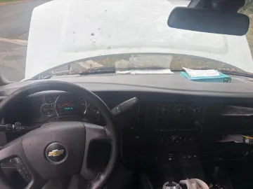 Picture of 2021 Chevrolet Express Passenger Van