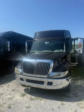 Picture of 2007 Mid Size Bus