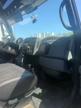 Picture of 2007 Mid Size Bus