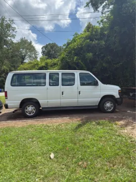 Picture of 2010 Ford E350 Passenger Van