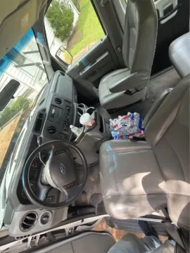 Picture of 2010 Ford E350 Passenger Van