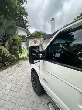 Picture of 2005 E350 Super Duty Passenger Van
