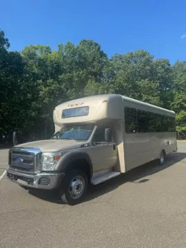 Picture of 2016 Ford F550 ADA Shuttle Bus