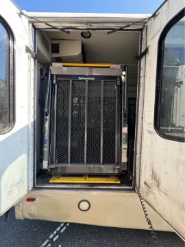 Picture of 2016 Ford F550 ADA Shuttle Bus
