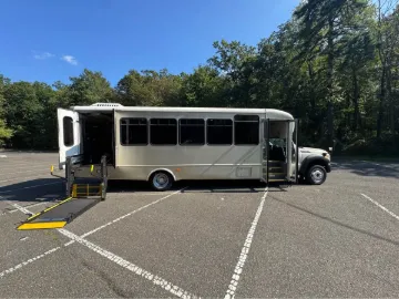 Picture of 2016 Ford F550 ADA Shuttle Bus