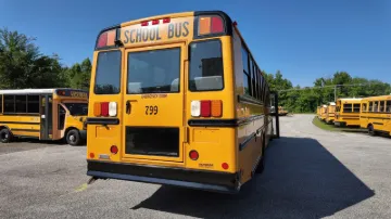2017 Thomas C2 72P