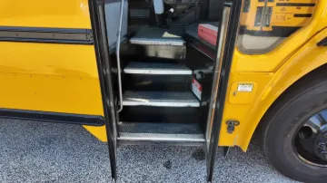 2017 Thomas C2 72P