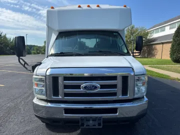 Picture of 2016 Ford E-350 Coach ADA Shuttle Bus