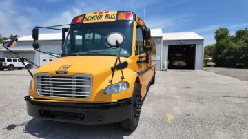 2017 Thomas C2 72P