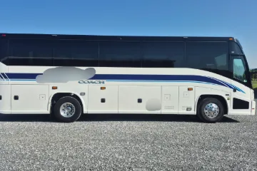 Picture of 2019 MCI J3500 44P