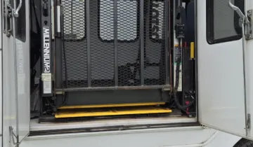 Picture of 2010 Ford E450 Startrans Shuttle Bus