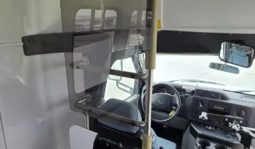 Picture of 2010 Ford E450 Startrans Shuttle Bus