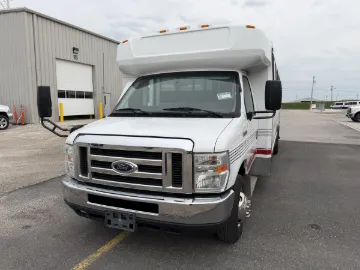 Picture of 2016 Ford E450 Champion Shuttle Bus