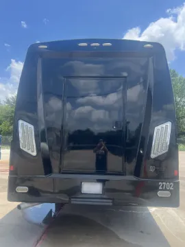 2017 Ford F550 Berkshire 27P Shuttle 