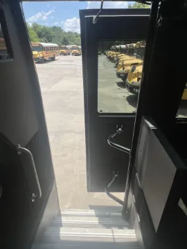 2017 Ford F550 Berkshire 27P Shuttle 