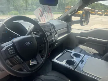 2017 Ford F550 Berkshire 27P Shuttle 