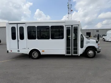 Picture of 2019 Ford E350 Starcraft Shuttle Bus ADA