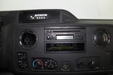 Picture of 2015 Ford E-450 Starcraft Shuttle Bus ADA