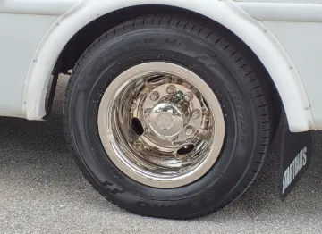 Picture of 2019 Ford E-450 Shuttle Bus