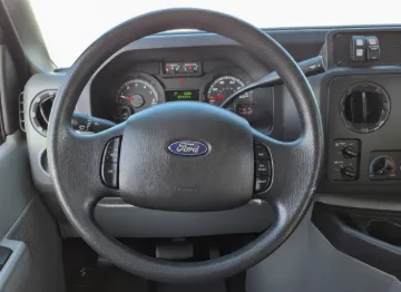 Picture of 2016 Ford E350 Shuttle Bus
