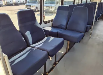 Picture of 2016 Ford Super Duty F-550 Drw Shuttle Bus