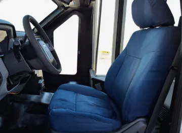 Picture of 2016 Ford Super Duty F-550 Drw Shuttle Bus