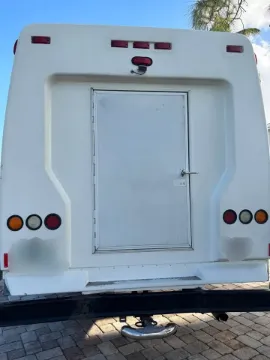 2012 Ford Alliance F550 Shuttle Bus