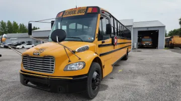 2011 FREIGHTLINER B2 Bus Chassis School Buses