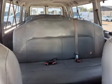 Picture of 2011 Ford E350 Super Duty Passenger Van