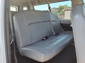 Picture of 2011 Ford E350 Super Duty Passenger Van