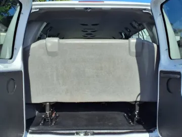 Picture of 2011 Ford E350 Super Duty Passenger Van