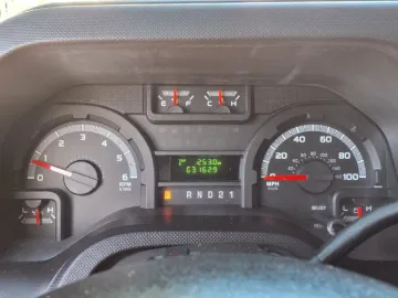Picture of 2011 Ford E350 Super Duty Passenger Van