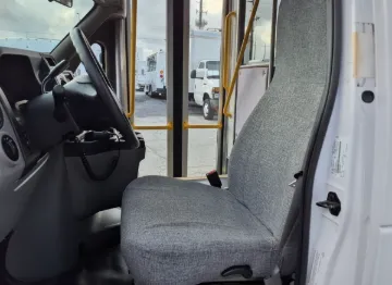 Picture of 2016 Ford E-450 Starcraft 12P ADA