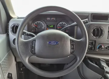 Picture of 2016 Ford E-450 Starcraft 12P ADA