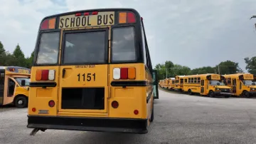 2011 FREIGHTLINER B2 Bus Chassis School Buses