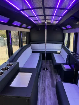 2013 Chevrolet Express 3500 Bus Shuttle Bus