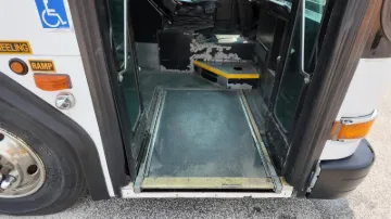 2002 GILLIG Low Floor Bus Transit Buses