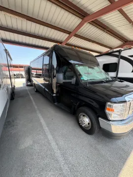 Picture of 2025 Ford E-450 GM28 