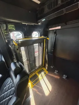 2016 Ford F650 Shuttle Bus