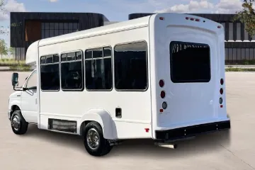 Picture of 2022 Ford E450 Shuttle Bus