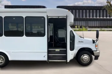 Picture of 2023 Ford E450 Shuttle Bus