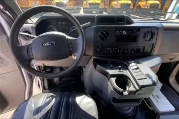 Picture of 2016 Ford E450 Shuttle Bus