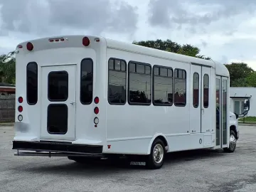 2017 Ford E450 Champion ADA Shuttle Bus