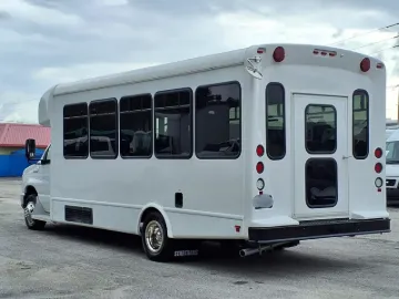 2017 Ford E450 Champion ADA Shuttle Bus