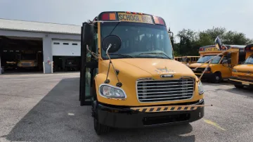 2011 Thomas C2 81P