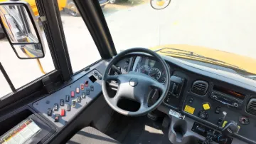 2011 Thomas C2 81P