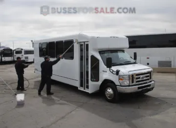 Picture of 2016 MCI J4500 Coach Bus